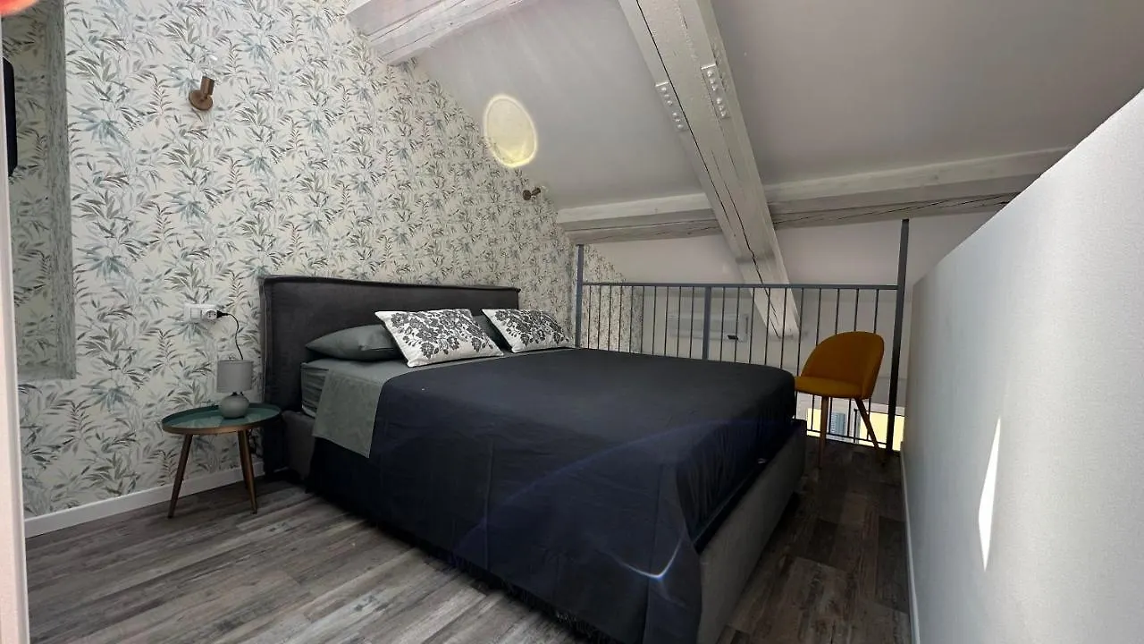 Nuovo Appartamento Milano Navigli Apartman